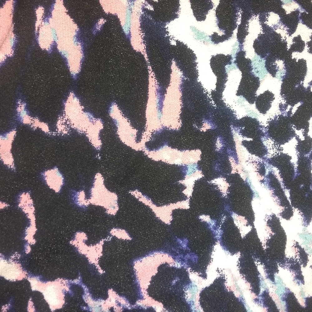 Multi color pattern blouse - Picture 3 of 5